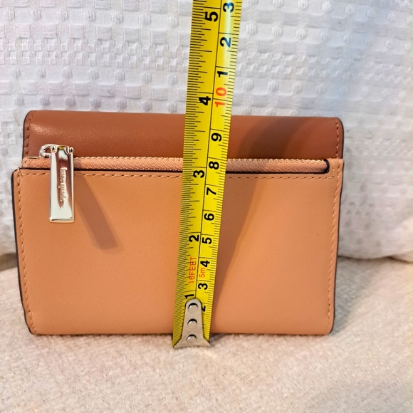 NWT KATE SPADE Colorblock Tan Brown Leather Wallet with Card Slots NEW WITH TAG - Picture 3 of 5